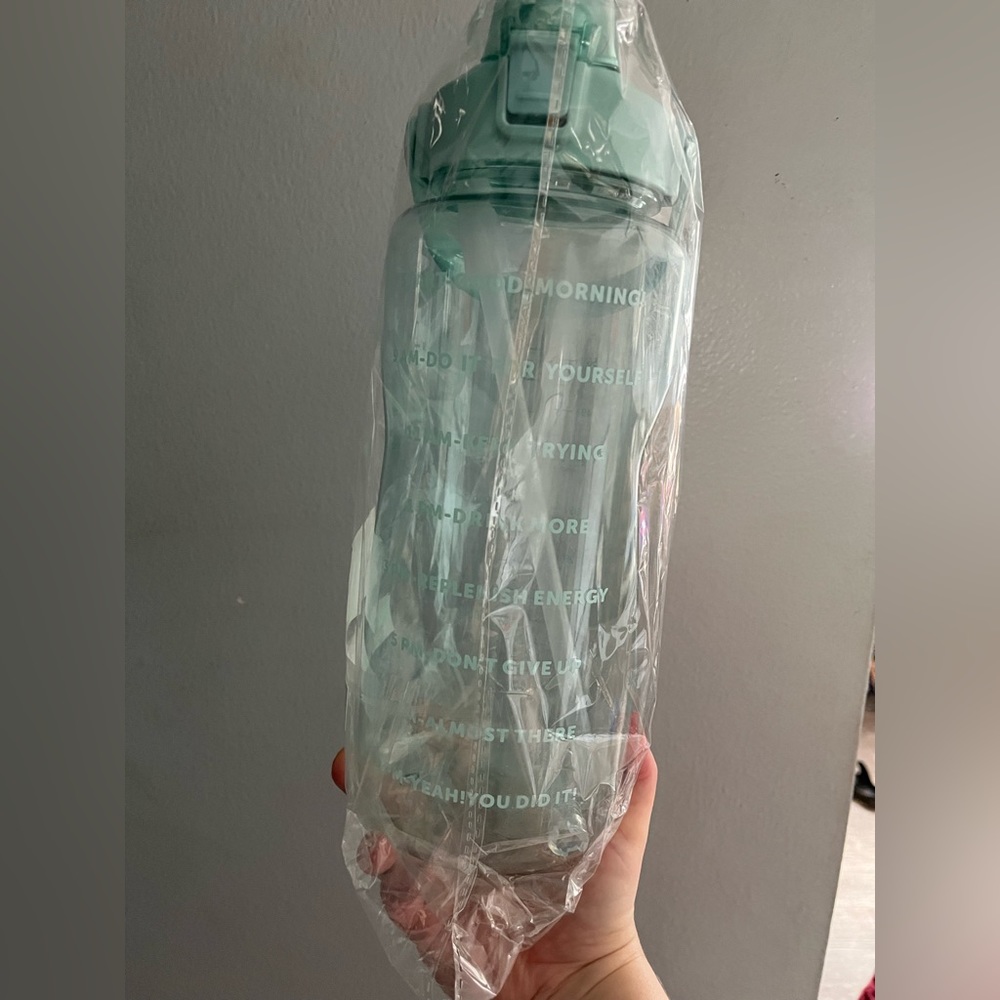 Capacity water bottle